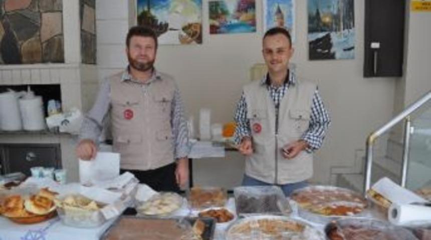 L&uuml;leburgaz&rsquo;da Gazze Ve Doğu T&uuml;rkistan İ&ccedil;in Kermes A&ccedil;ıldı