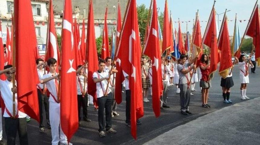 Akhisar, Kurtuluşunun 92. Yıld&ouml;n&uuml;m&uuml;n&uuml; Kutladı