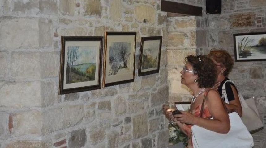 H&uuml;meyra Erdem&rsquo;den Kuşadası&rsquo;nda Resim Sergisi