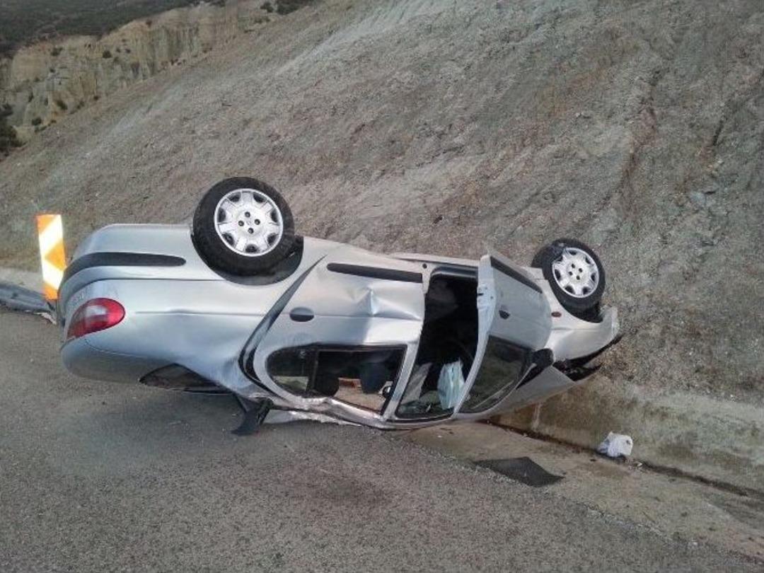 Otomobil Takla Attı: 4 Yaralı