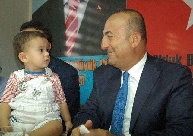 Bakan Çavuşoğlu, Manavgatlılara Teşekkür Etti