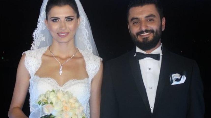 Neşe Arslan, Baran Onur Abay&rsquo;la D&uuml;nya Evine Girdi