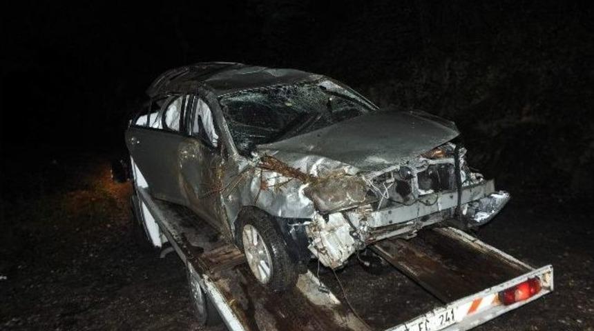 Otostop &Ccedil;eken Yolcuyu Aldı, 30 Metreden U&ccedil;uruma Yuvarlandı