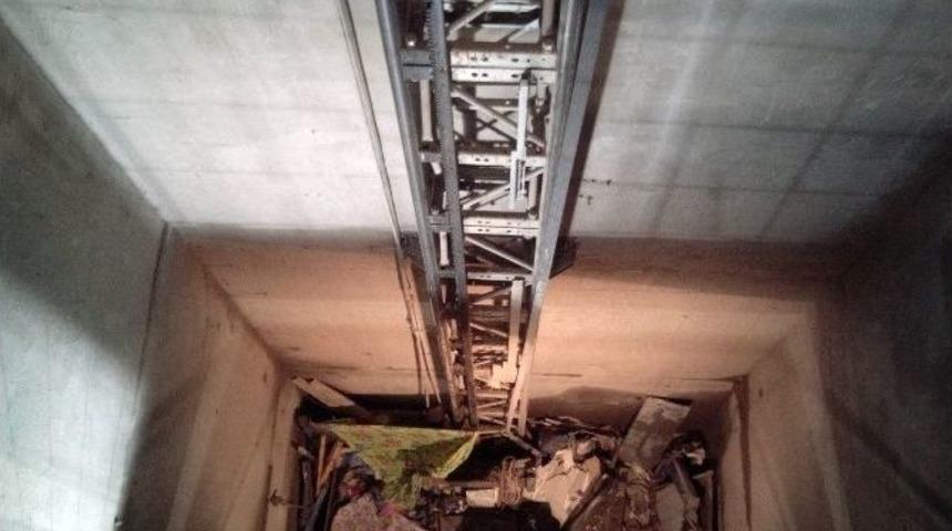 İstanbul Valisi H&uuml;seyin Avni Mutlu: &rsquo;&rsquo;asans&ouml;r Kazasında 10 İş&ccedil;i Yaşamını Yitirdi&rsquo;&rsquo;