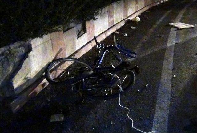Diyarbakır’da Ticari Taksi Bisiklet Sürücüsüne Çarpıp Kaçtı