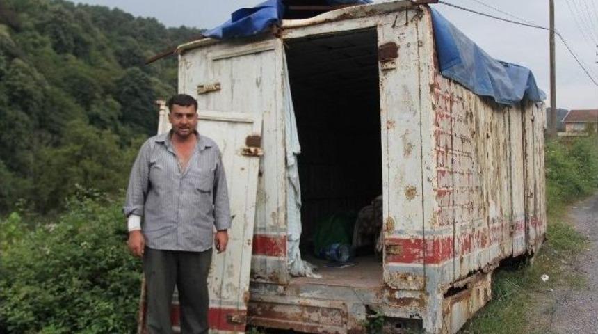 (&ouml;zel Haber) Kamyonet Kasasında Ge&ccedil;en 10 Yıl