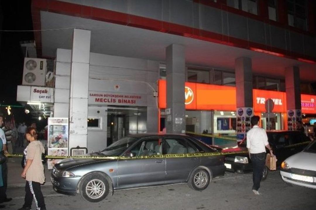 Meclis Binası &Ouml;n&uuml;nde Bomba Paniği