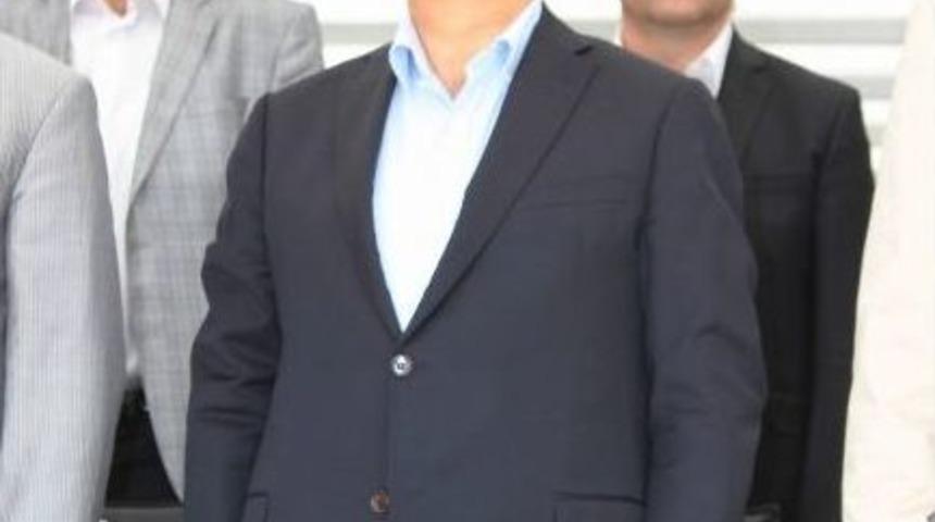 Milli Savunma Bakanı İsmet Yılmaz: