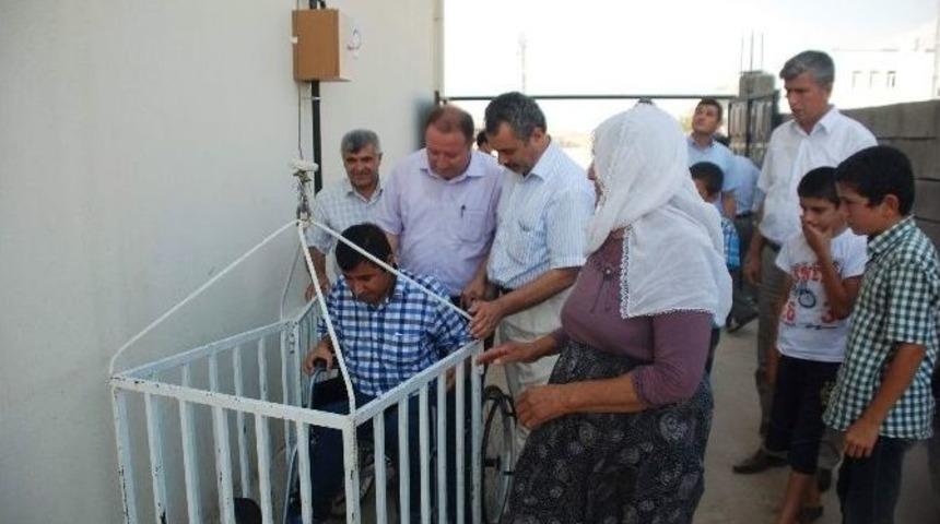 Engelli Kardeşlerin &Ccedil;ilesine Yetkililer El Koydu