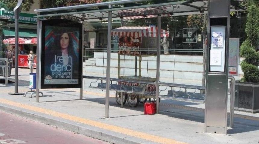 Durakta Unutulan &Ccedil;anta Panik Yaşattı