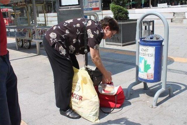 Durakta Unutulan Çanta Panik Yaşattı