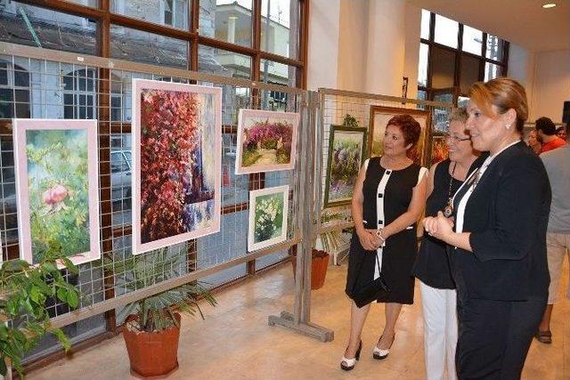 Yeni Sergisiyle Urla Akm Çiçek Açtı