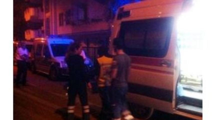 Evinde Asılı Halde Bulundu