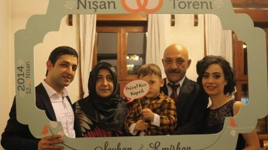 Oğlunun D&uuml;ğ&uuml;n&uuml;nde Kalp Krizi Ge&ccedil;irip &Ouml;ld&uuml;