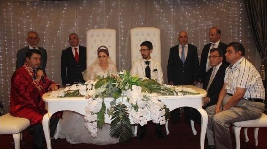 Şirik&ccedil;i Ve Kesici Ailesinin Mutlu G&uuml;n&uuml;