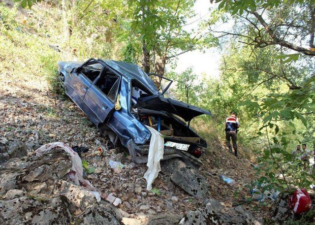 Bilecik'te Trafik Kazası: 1 Ölü, 2 Yaralı