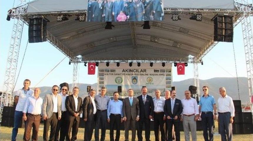 M&uuml;steşar Yardımcısı &Ccedil;imen Suşehri&rsquo;nde