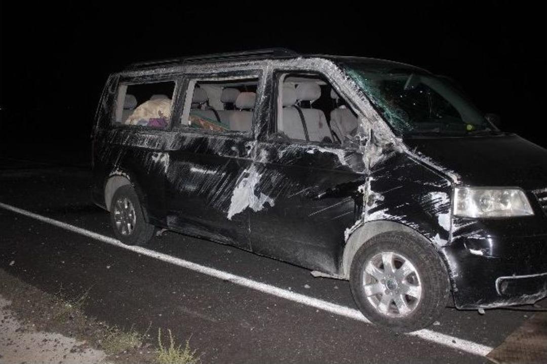 D&uuml;ğ&uuml;n D&ouml;n&uuml;ş&uuml; Kaza: 13 Yaralı