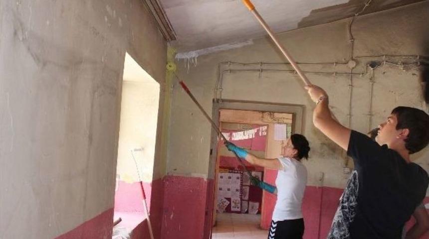 Fedakar &Ouml;ğretmenler İş Başında