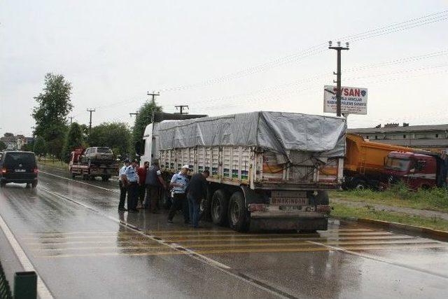 Çarşamba’da Trafik Kazası: 4 Yaralı