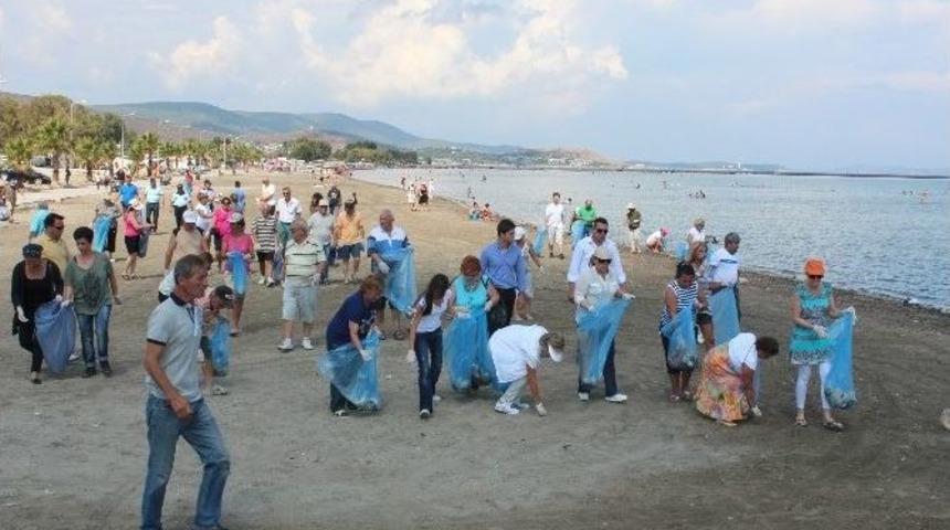 &Ouml;nce Sahili Temizlediler, Sonra Balık Ekmek Yediler