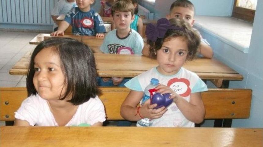 Minikler İ&ccedil;in Ders Zili Erken &Ccedil;aldı