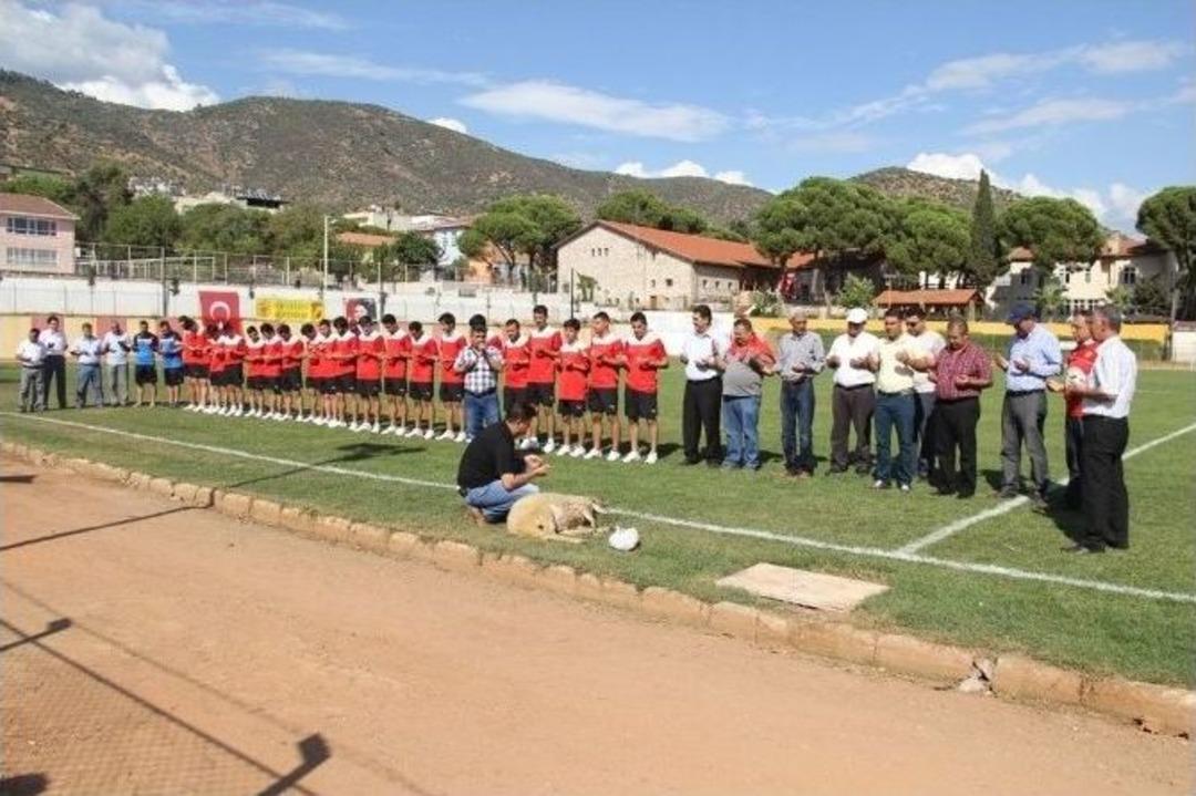 Bayındırspor Sezonu Dualarla A&ccedil;tı