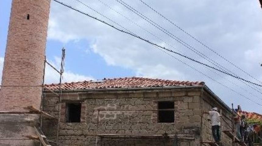 Ağalar Cami Yenileniyor