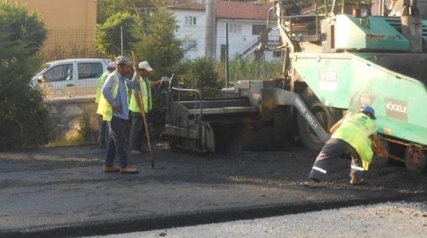 Keles&rsquo;te Okul Bah&ccedil;eleri Asfaltlanıyor