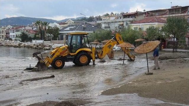 Yarım Saatlik Yağmur Yetti