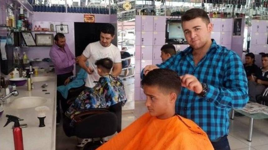 Okulların A&ccedil;ılması En &Ccedil;ok Berber Ve Kuaf&ouml;rleri Sevindirdi