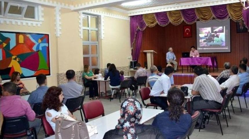 &Ouml;ğretmenlere Matematik Dersini Oyunla &Ouml;ğretme Metodu Semineri