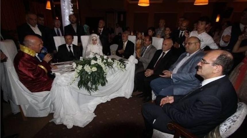 &Ccedil;omaklı Ailesinin Mutlu G&uuml;n&uuml;