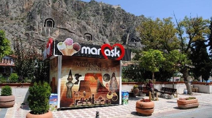 M&uuml;ze Vitrini Gibi Dondurmacı