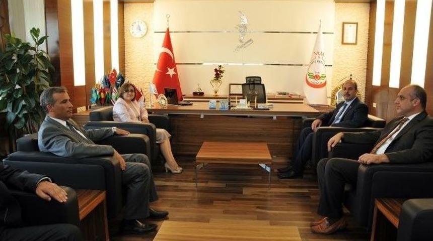 Fatma Şahin&rsquo;den Oğuzeli Belediyesi&rsquo;ne Ziyaret