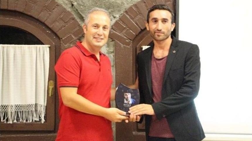 Amat&ouml;r Tiyatrocular 12 Dakikalık Kısa Film &Ccedil;ekti