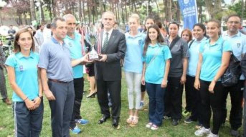 B&uuml;y&uuml;kşehir Sporcuları Başarıya Doymuyor