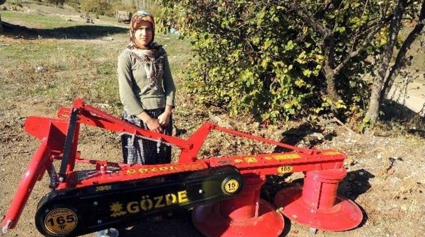 Bolu&rsquo;da &Uuml;reticilere 305 Adet &Ccedil;ayır Bi&ccedil;me Makinesi Verildi