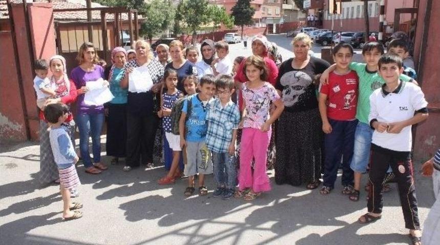 Gaziantep&rsquo;te Velilerin Okul İsyanı