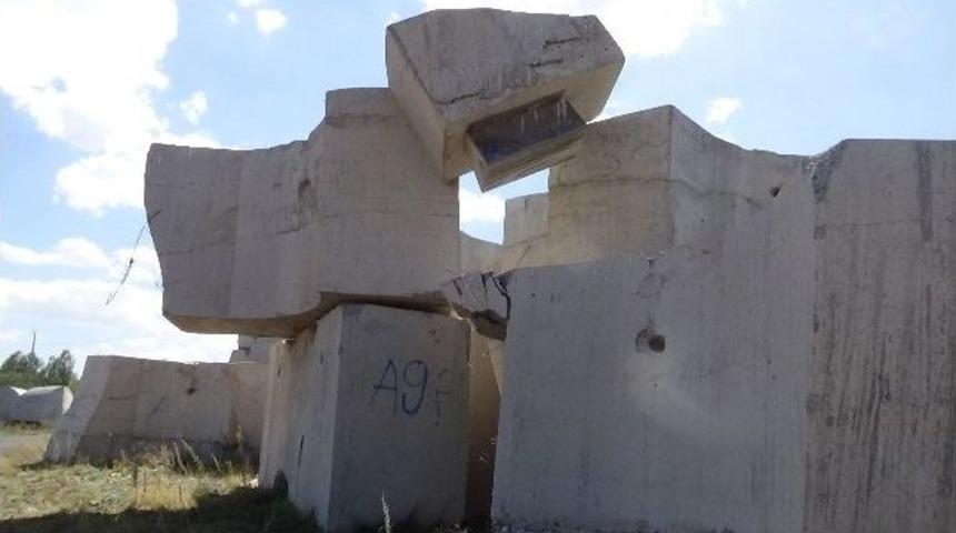 (&ouml;zel Haber) Kars&rsquo;taki İnsanlık Anıtı