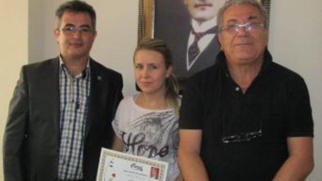 Ünlü Make Up Corci Eskişehir’de Makyaj Eğitimi Verecek