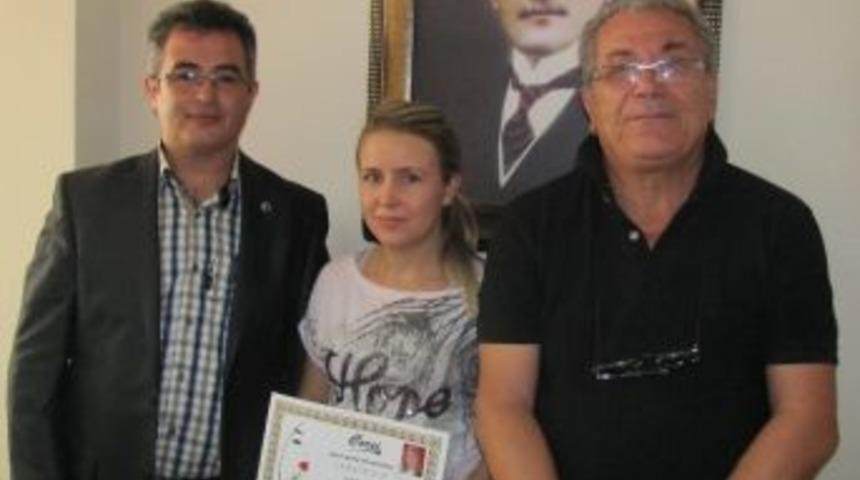 &Uuml;nl&uuml; Make Up Corci Eskişehir&rsquo;de Makyaj Eğitimi Verecek