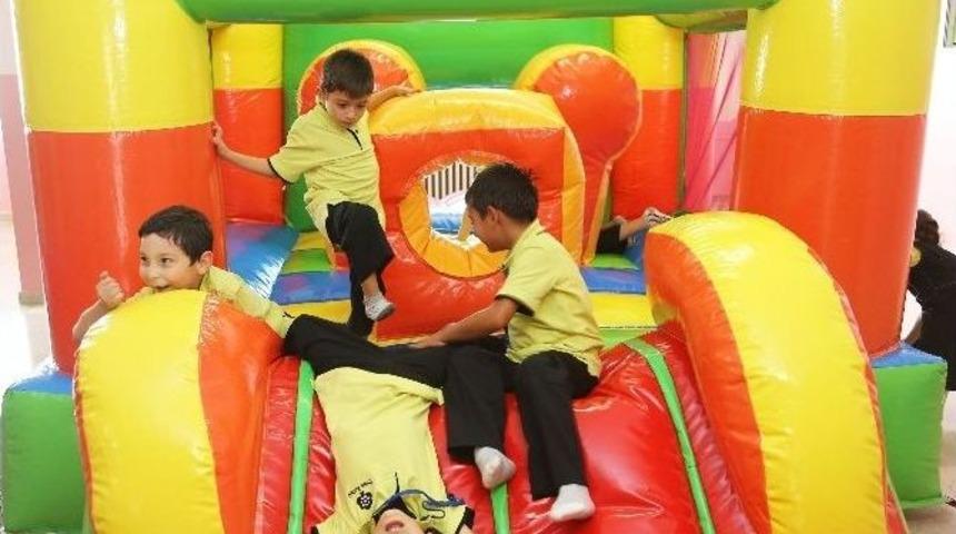 İhlas Koleji Sınıfları Uyum Haftasında Doldu