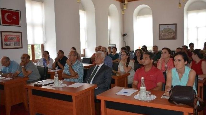 Kazı Başkanlarının Sıkıntıları Masaya Yatırıldı