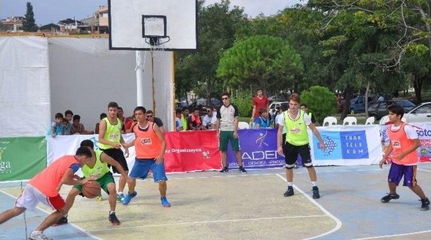 Tekirdağ&rsquo;da Sokak Basketbol Turnuvası D&uuml;zenlendi