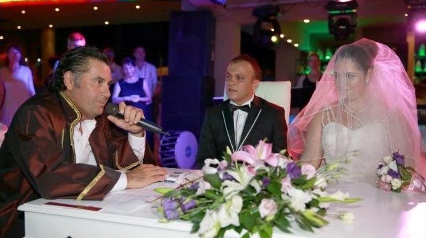 Başkan Kocadon Gen&ccedil; &Ccedil;iftin Nikahını Kıydı