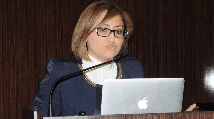 Fatma Şahin Meclis &Uuml;yelerini Bilgilendirdi
