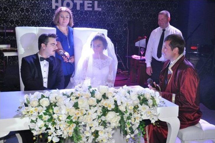 Çerkezköy Eski Belediye Başkanı Ertem, Kızını Evlendirdi