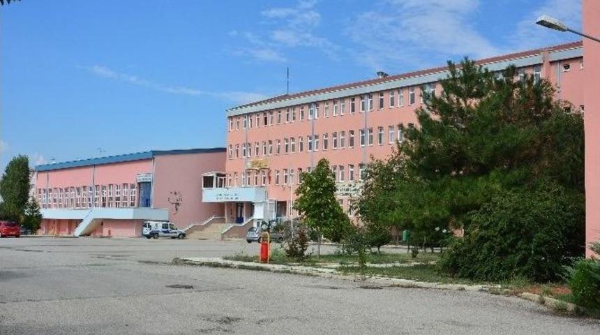 (&ouml;zel Haber) Başkent&rsquo;te Anadolu Lisesi&rsquo;nin 5. Katında İntihar Girişimi