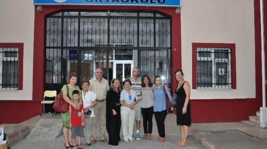 41 Yıl Sonra Aynı Sıralara Oturdular